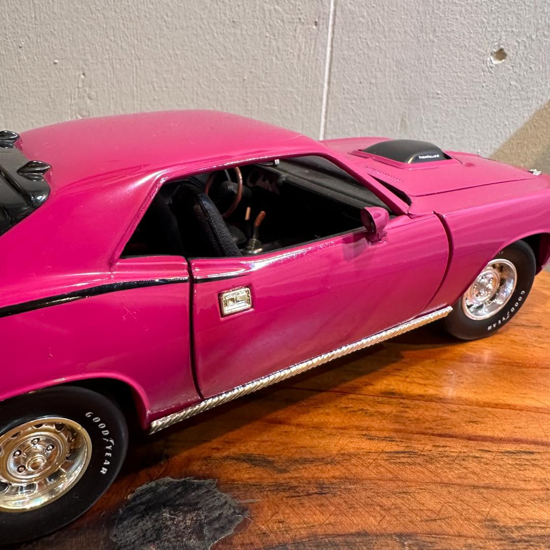 アメリカンマッスル 1/18スケール 1970 プリムス ヘミ 'クーダ