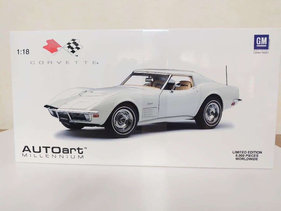 オートアート1/18 コルベットスティングレイ