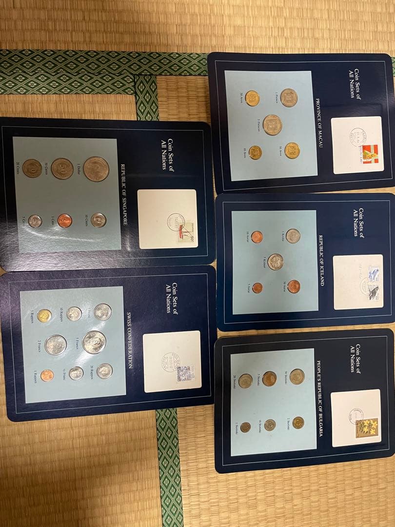 ひ*り様 coin sets of all nations 　４４枚