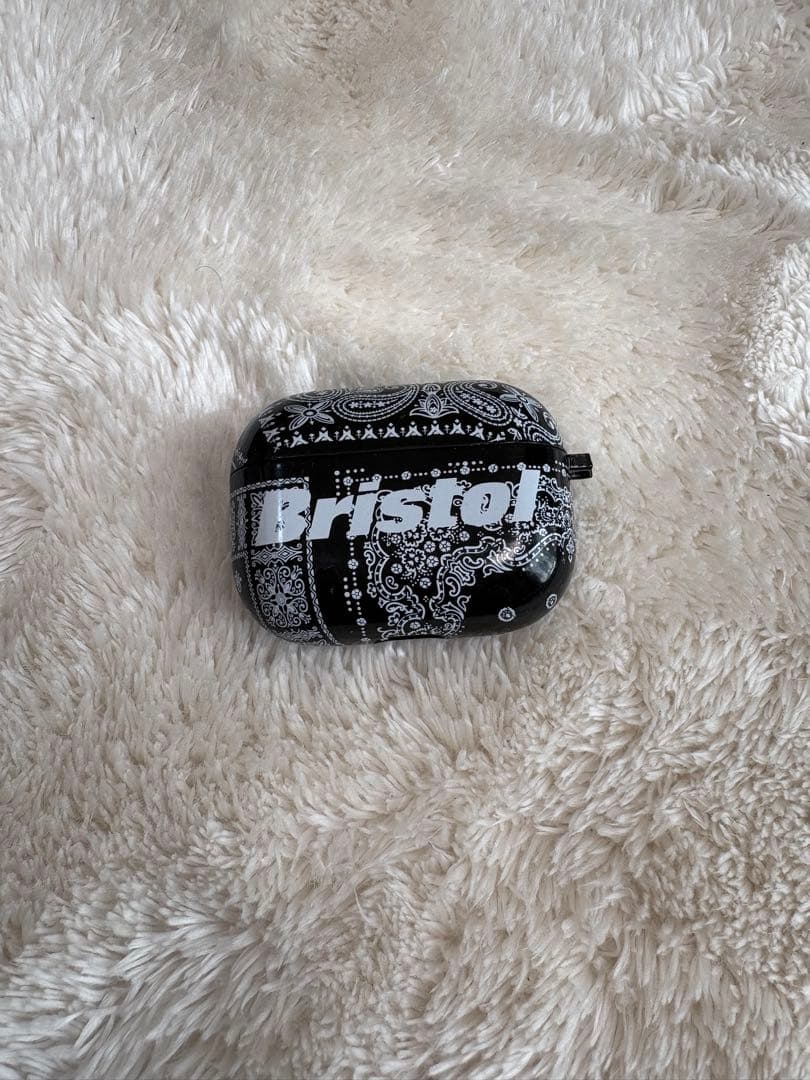 AirPods pro Bristol バンダナ柄 ケース付き