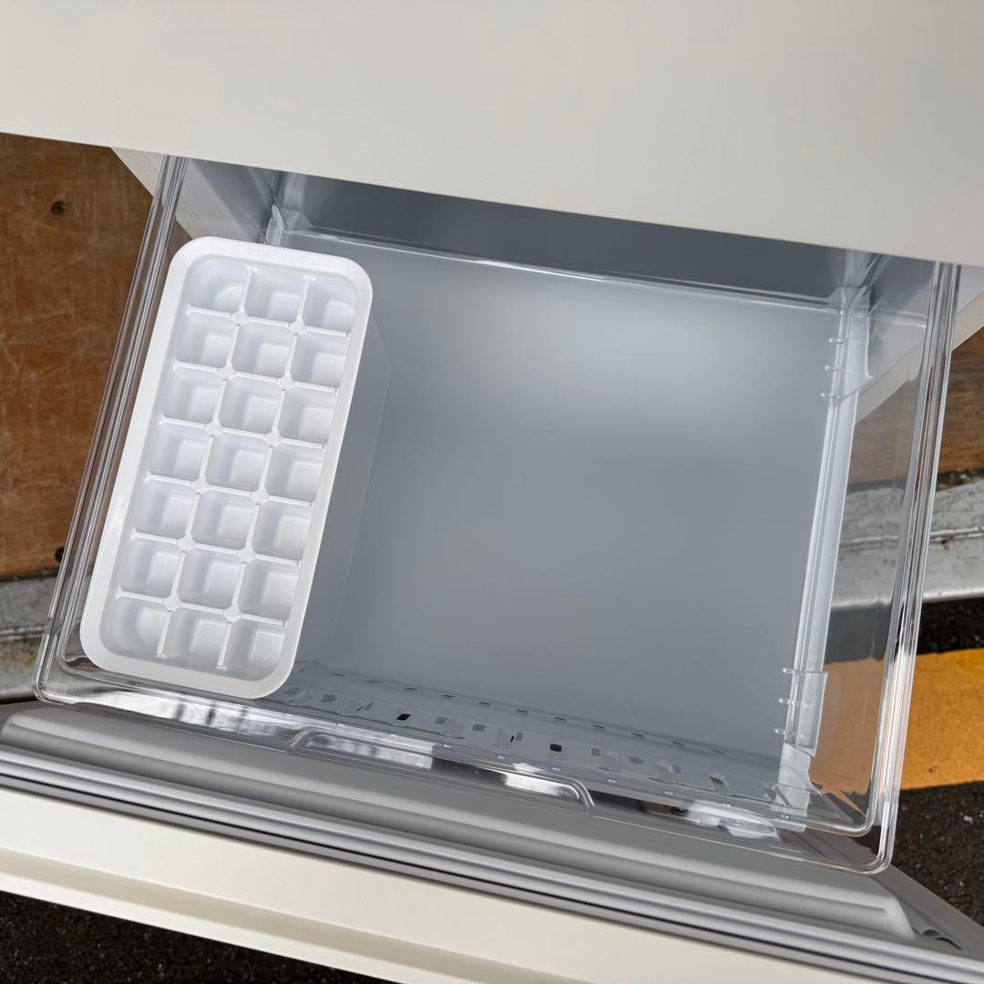 C7423★2023年製★未使用に近い★パナソニック冷蔵庫インバーター　ホワイト