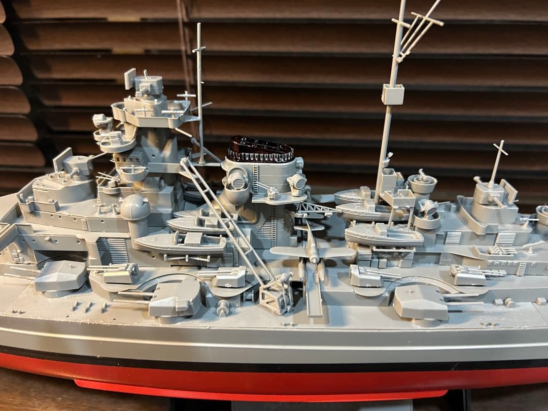 ビスマルク高速戦艦(フッドイギリス艦を一発撃沈)超精密加工800mm(完成品)