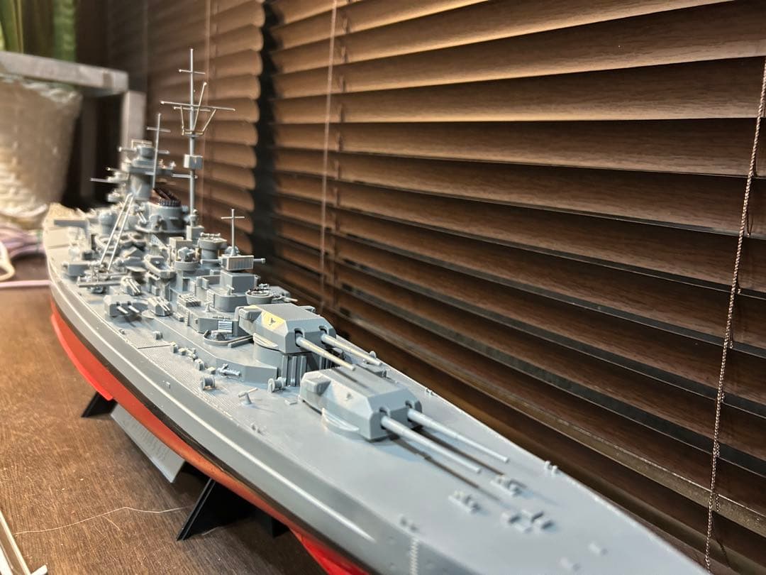 ビスマルク高速戦艦(フッドイギリス艦を一発撃沈)超精密加工800mm(完成品)