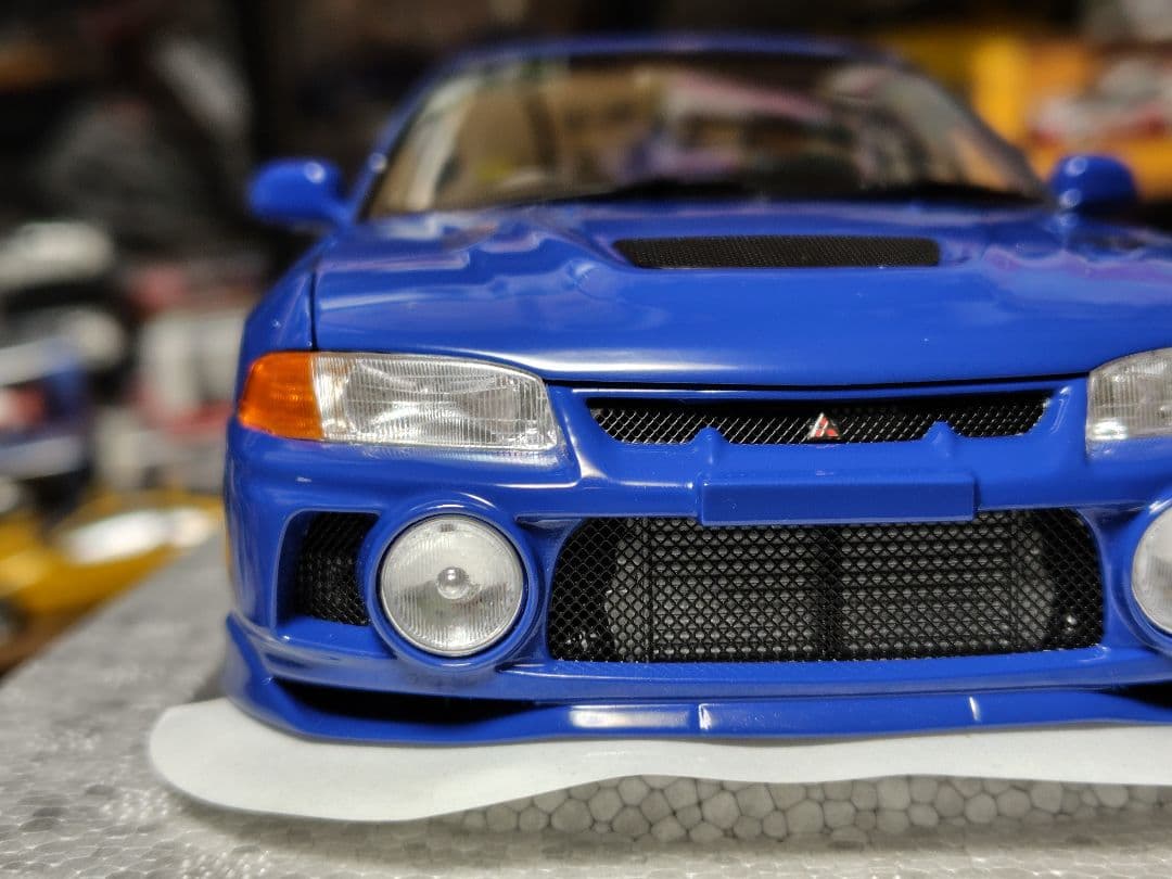 MOTORHELIX 1/18 ランサーエボリューションⅣ