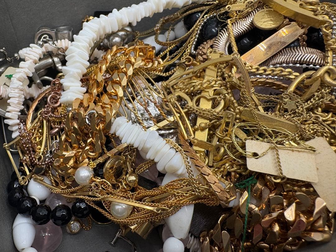 アクセサリー　ゴールド　シルバー　まとめ　1.1キロ