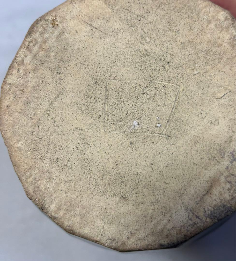 魯山人　秋草彫緑釉壷