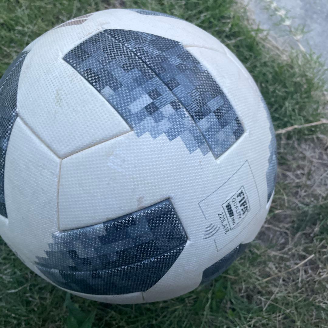 2018年ワールドカップ公式球テルスター最終値下げ