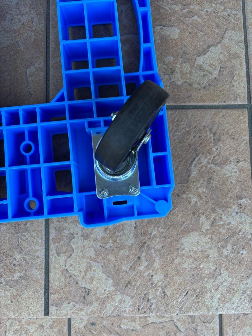 リス折りたたみコンテナ5箱、SANKO平台車1台セット