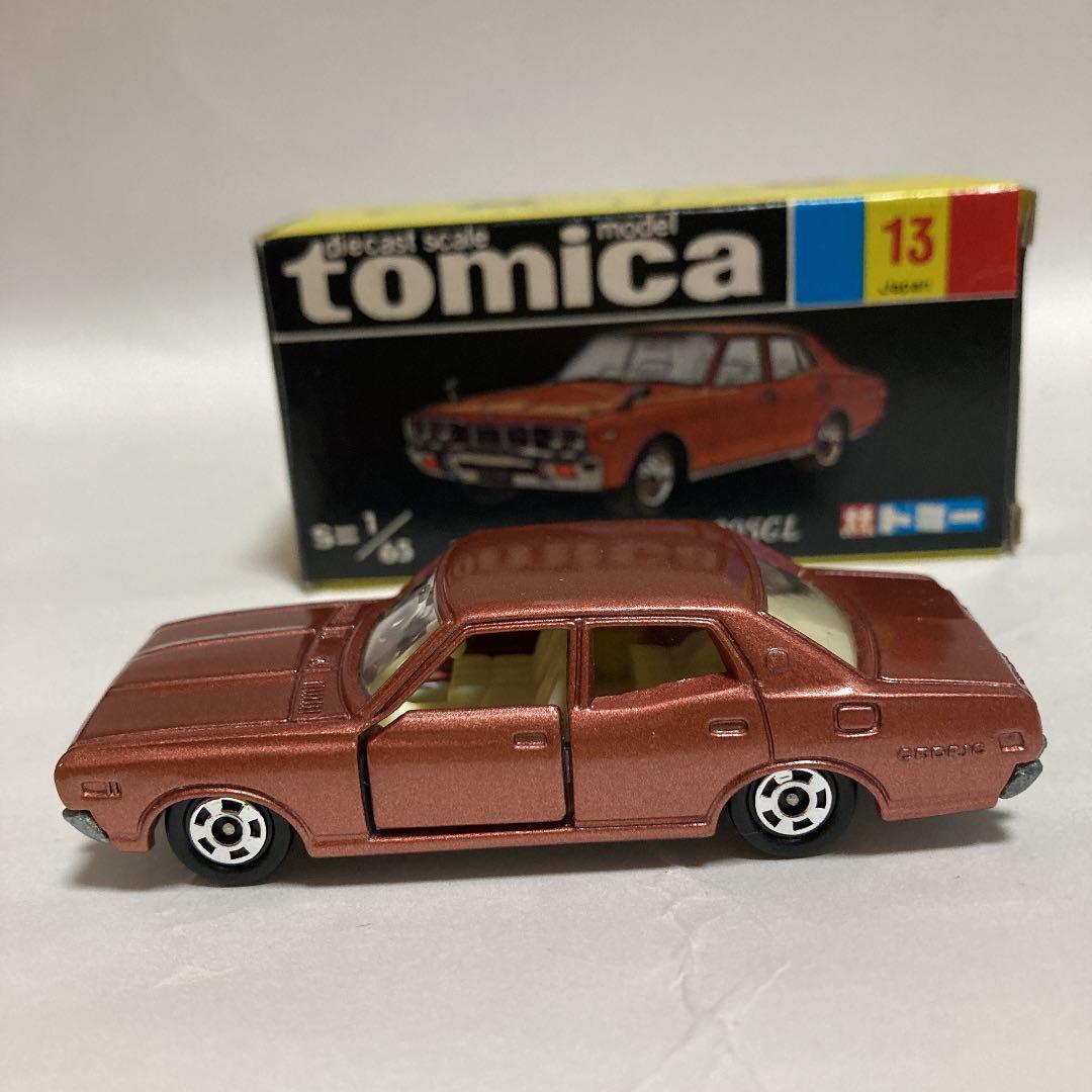 トミカ　日産セドリック2800SGLです。日本製