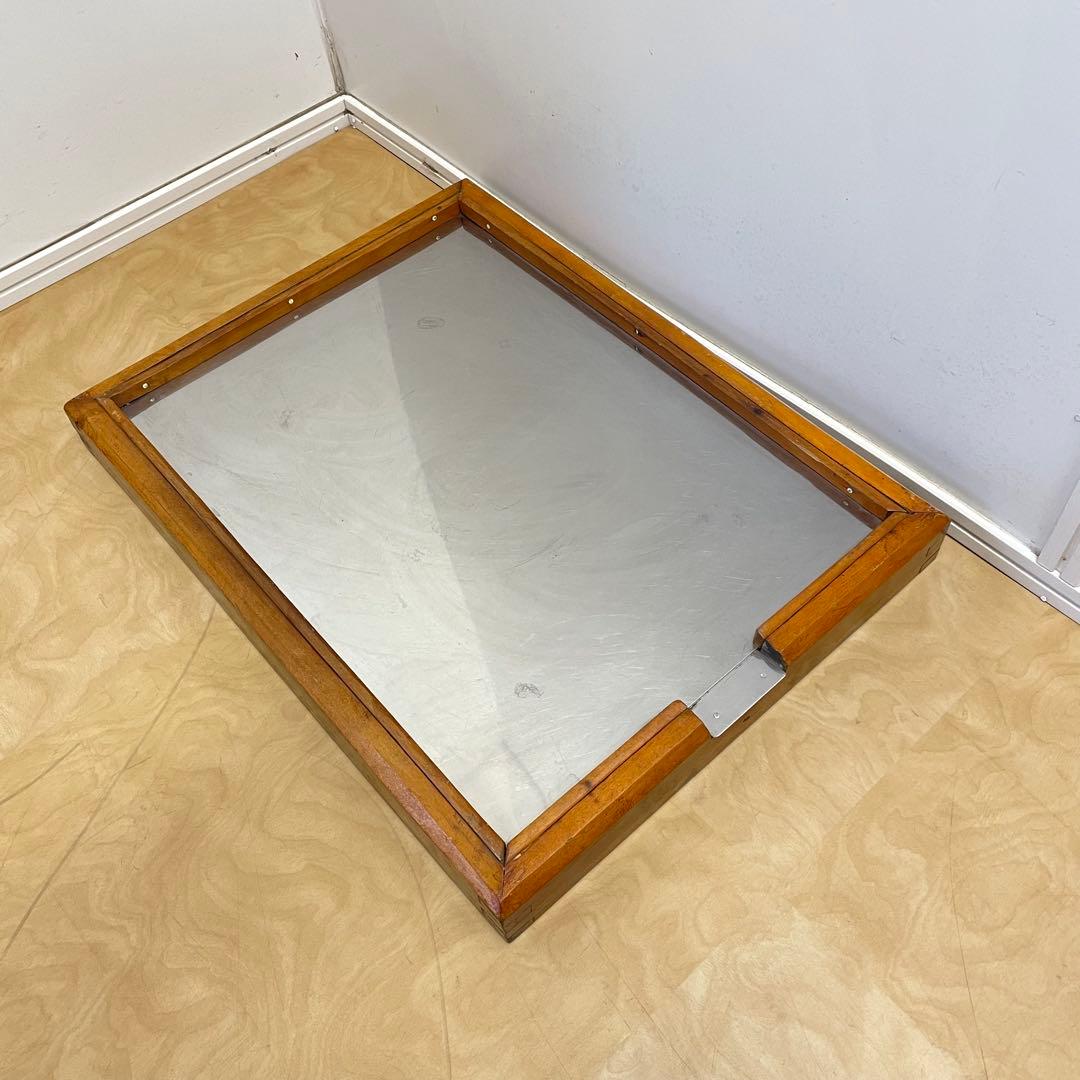 木枠ストーブ台① ビンテージ アンティーク レトロ 飾り台 花台