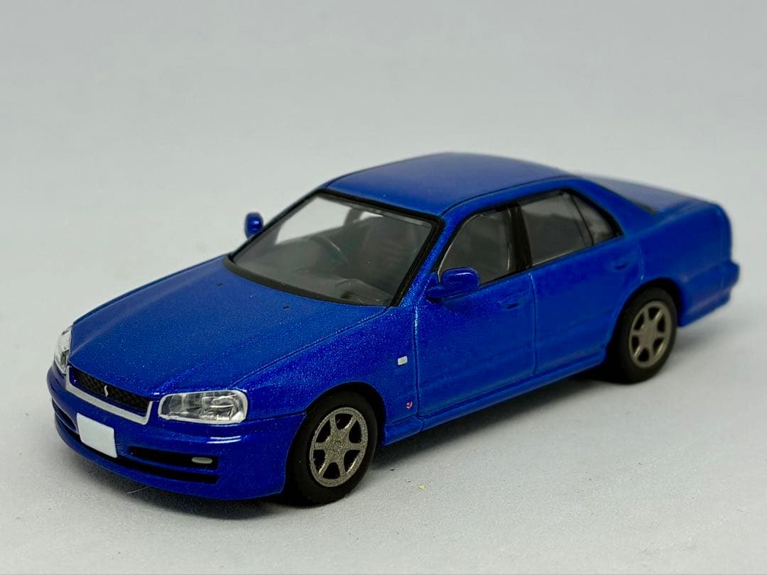トミカリミテッドヴィンテージネオ 日産 スカイライン 25GT-V