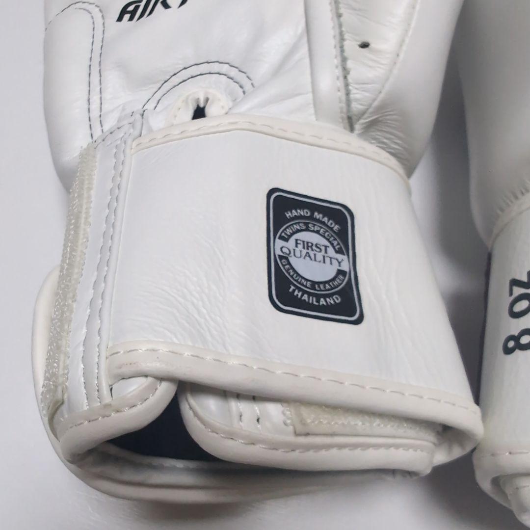 未使用級　TWINS　ツインズ SPECIAL ボクシンググローブ　8OZ　白