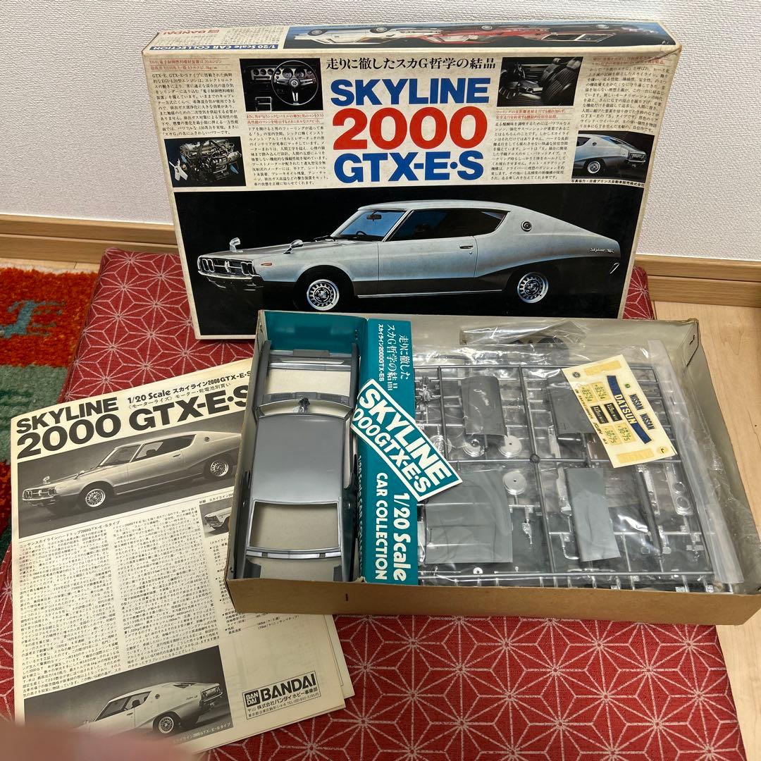 SKYLINE 2000 GTX-E S プラモデル 1/20 BANDAI