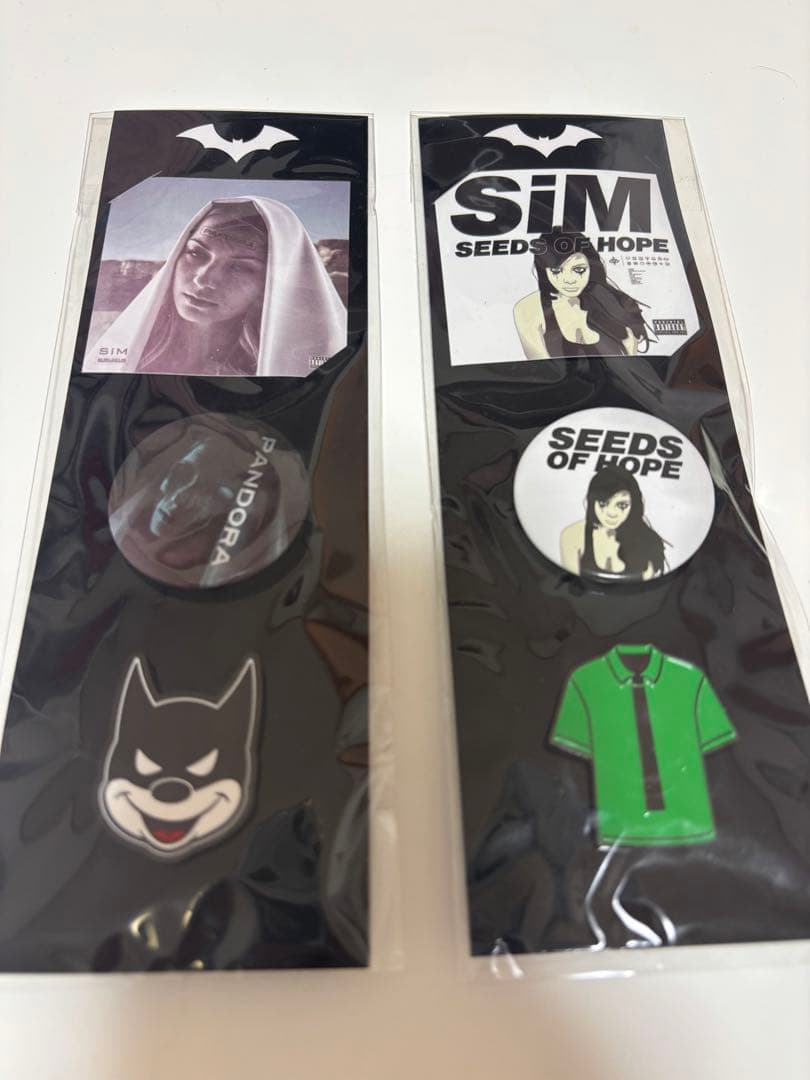 SiM ノベルティ3点セット 缶バッジ ステッカー