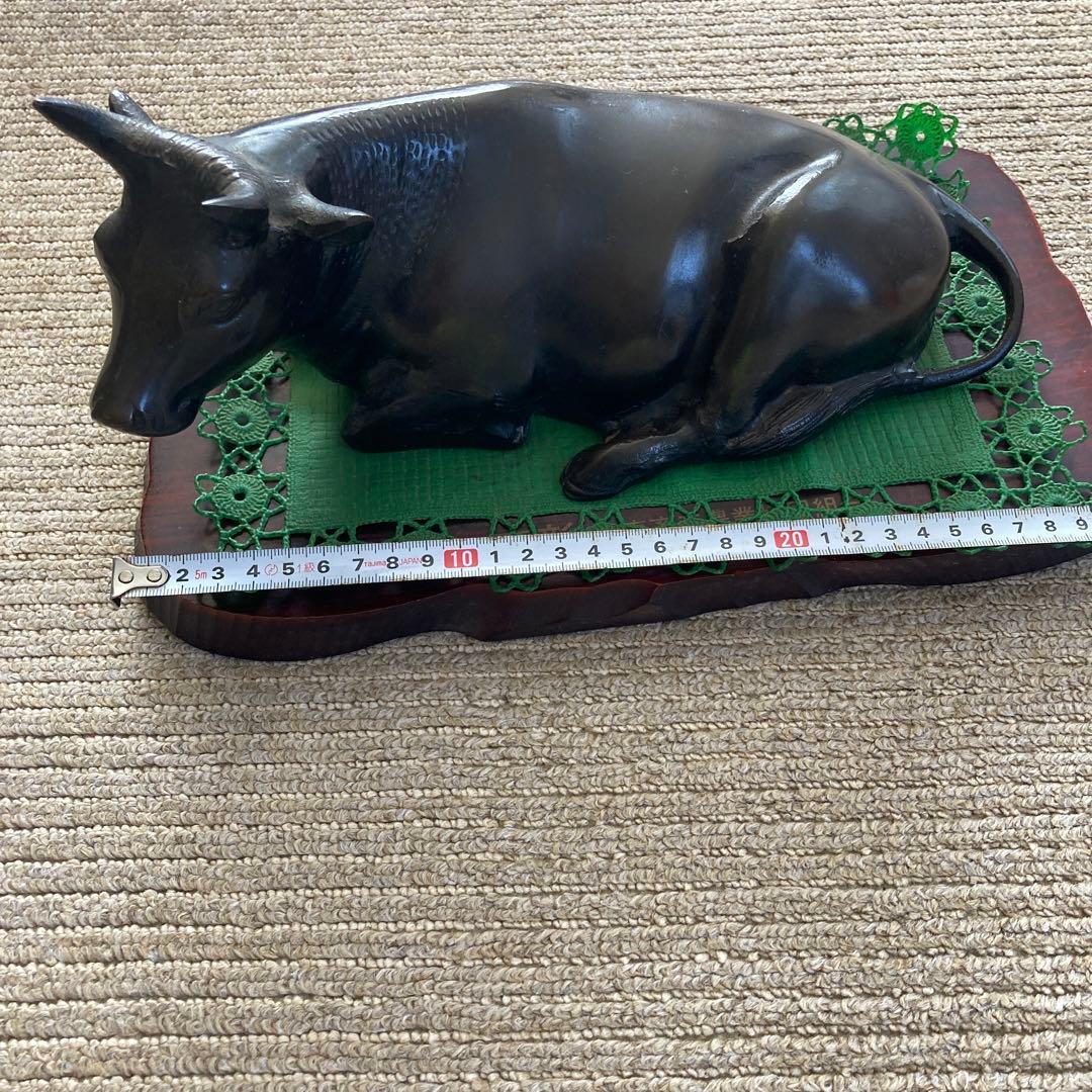 匿名配送　牛　置物　アンティーク　オブジェ　レトロ　動物