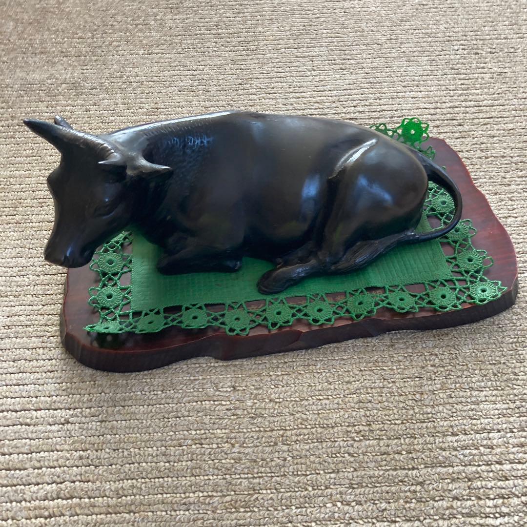 匿名配送　牛　置物　アンティーク　オブジェ　レトロ　動物