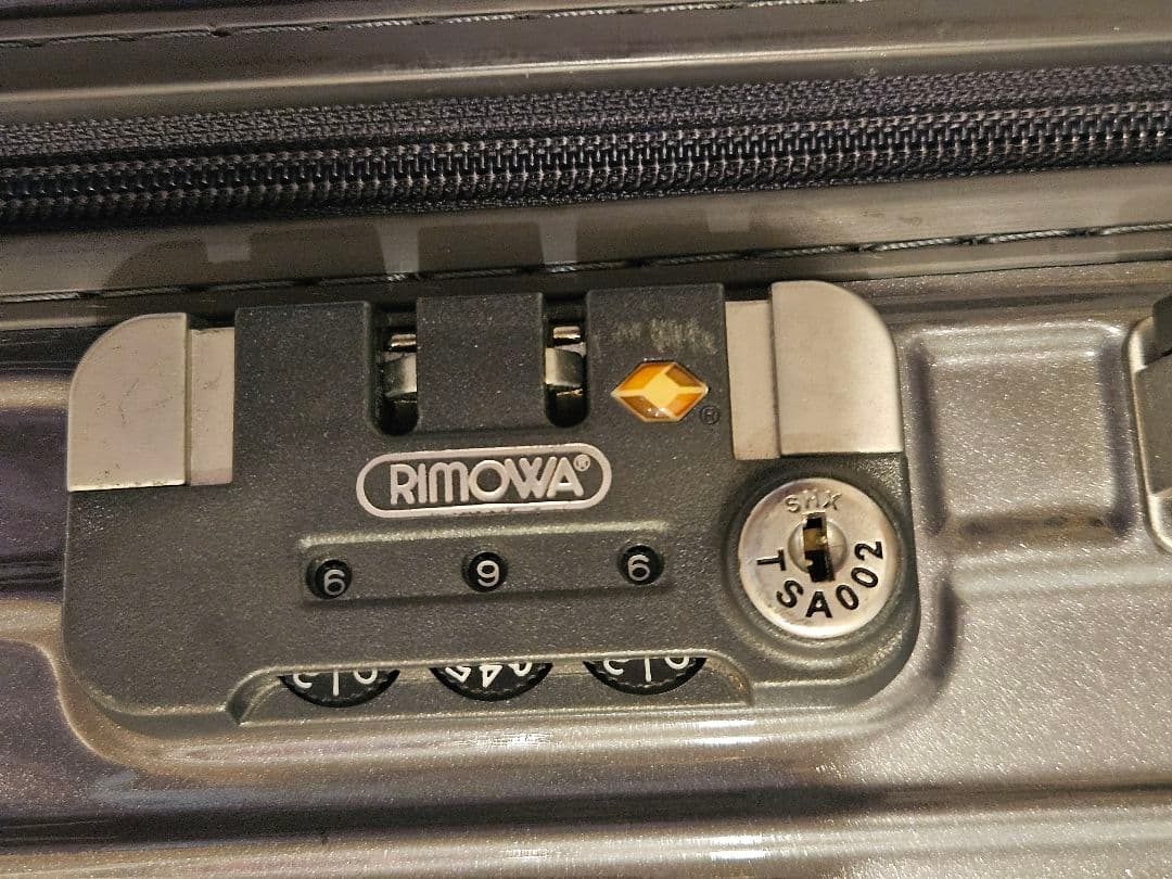 キャリーケース