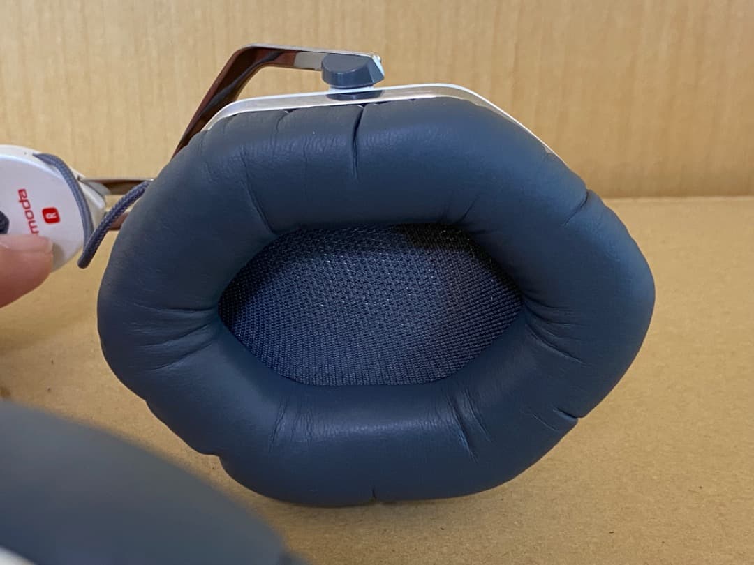 ヘッドホン v-moda crossfade LP(パールホワイト) 中古