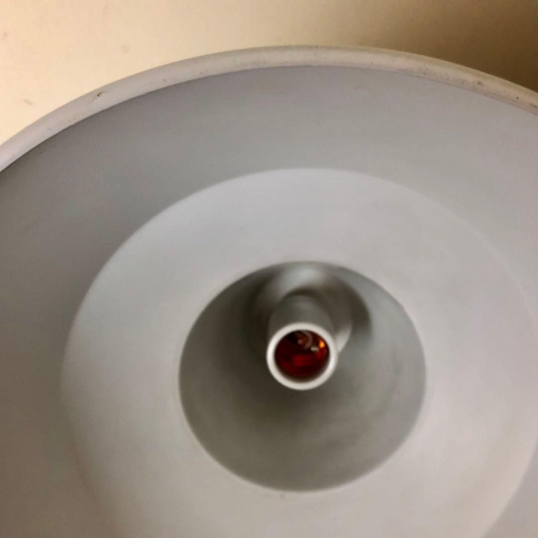 デンマーク　北欧ビンテージ　ミルキーホワイト　ペンダントランプ