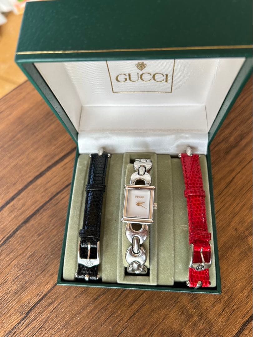 【BOX付き】　GUCCI 時計　ブレスレット　ベルトセット
