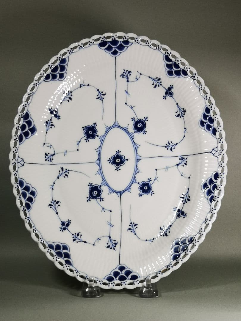 Antiq.RC ブルーフルーテッド　フルレース　オーバルディッシュ