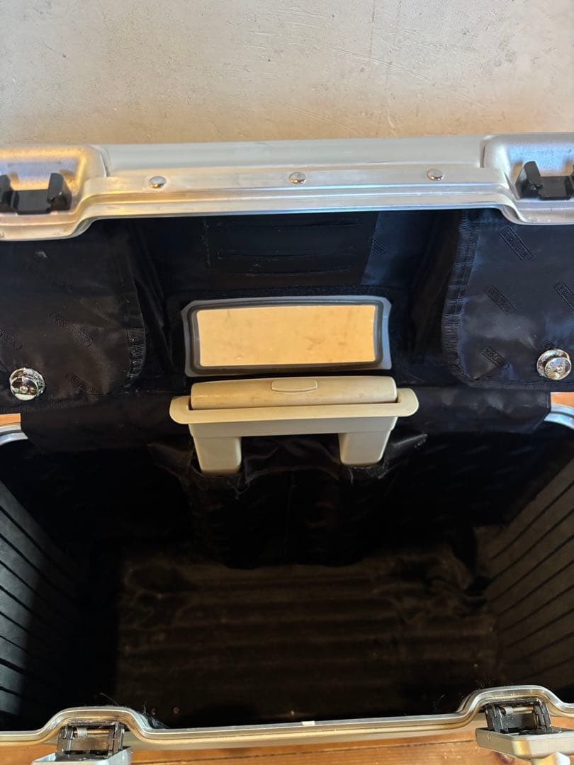 RIMOWA リモア　パイロット・トロリー　928.50