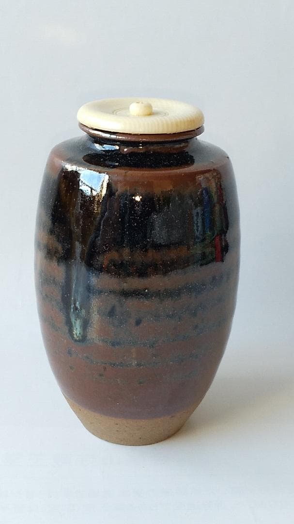 松本鉄山 松本鐵山 古瀬戸 茶入 仕覆 共箱 茶道具 茶入 新品 未使用 です。