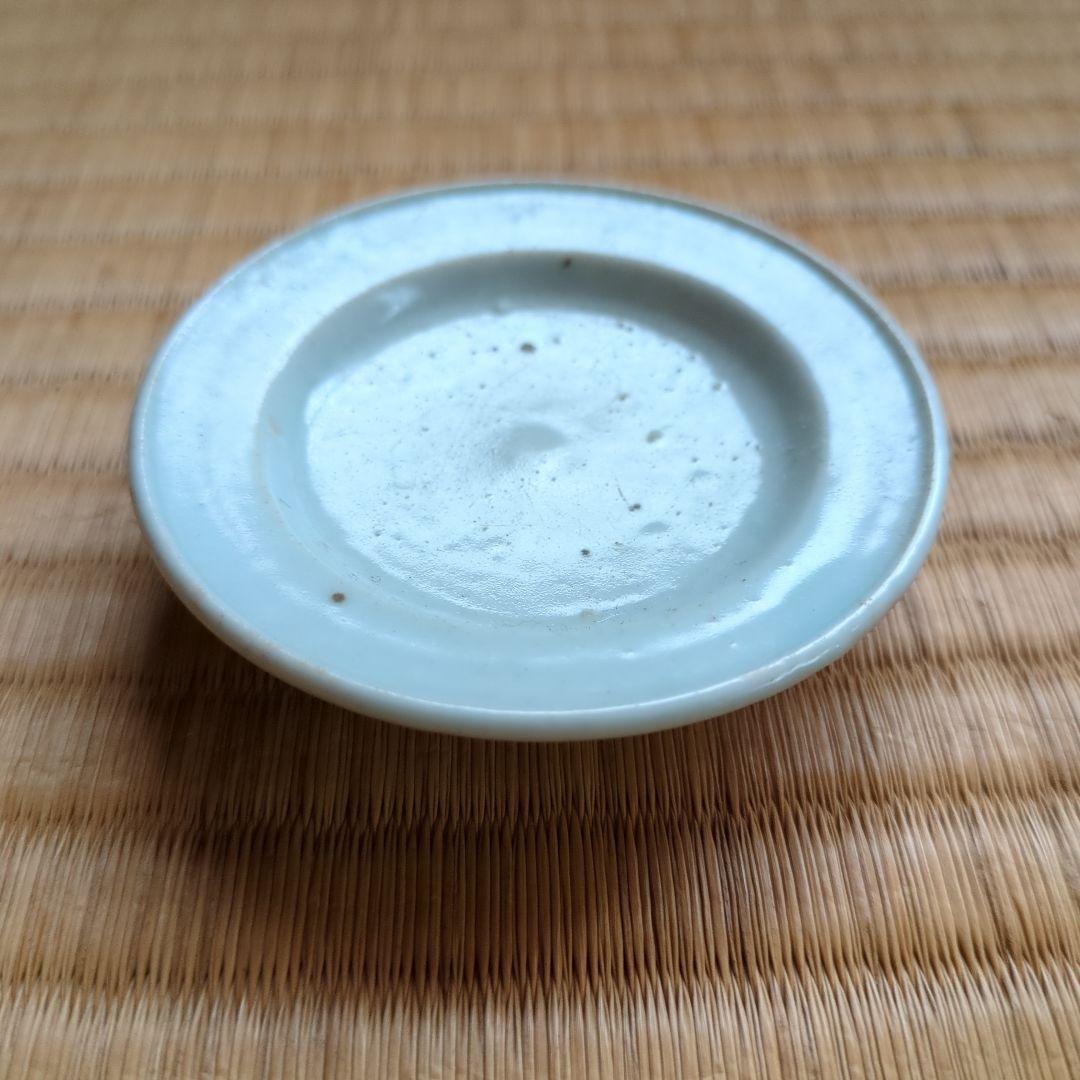 白磁皿 木箱付き 直径約10cm　骨董品　李朝初期　白磁　折縁　皿