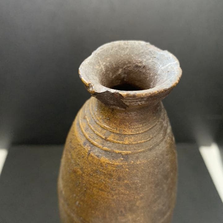 古備前　室町〜桃山　桃山時代後期　備前焼　徳利　酒筒　一輪挿し　酒器　花瓶