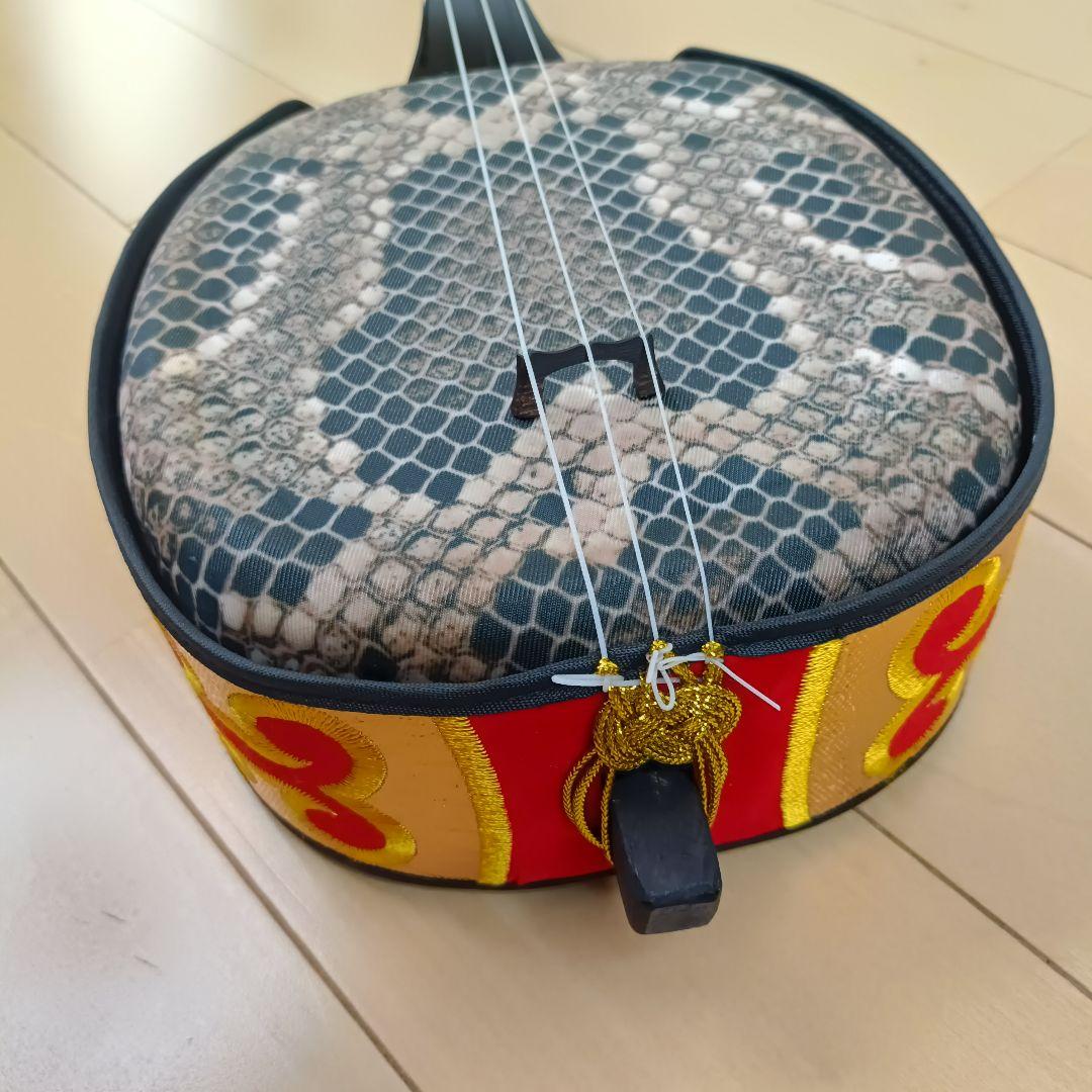 美品 沖縄三線 人工革 ソフトケース、爪、小物入れなど付属