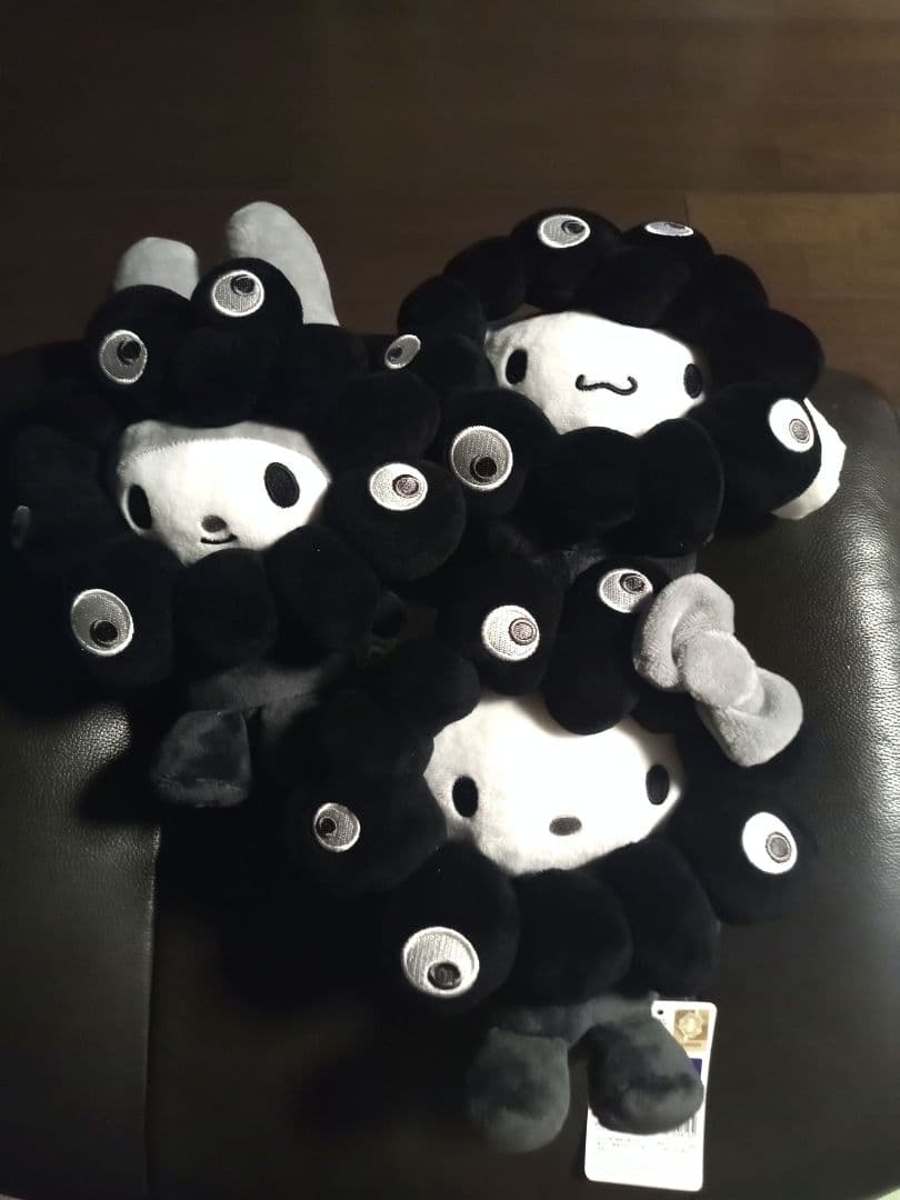 サンリオ黒ミャクミャクなりきりぬいぐるみ シナモロールマイメロハローキティー３点