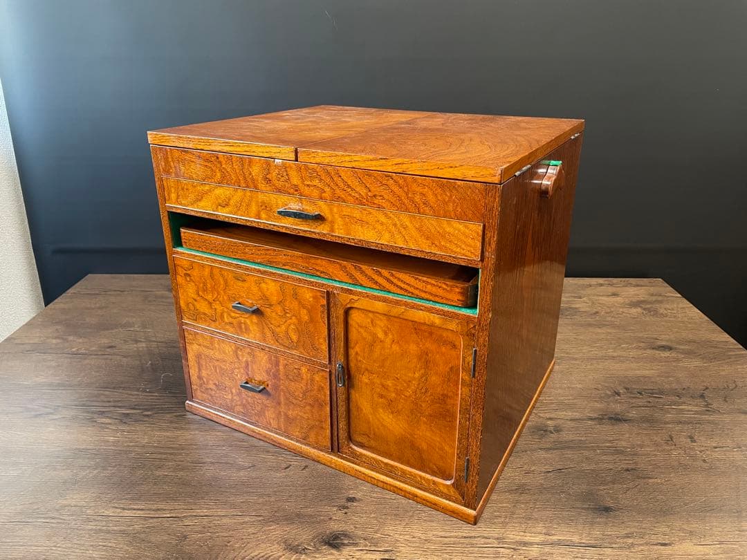 高級　漆塗り　化粧箱　鏡台　お直し