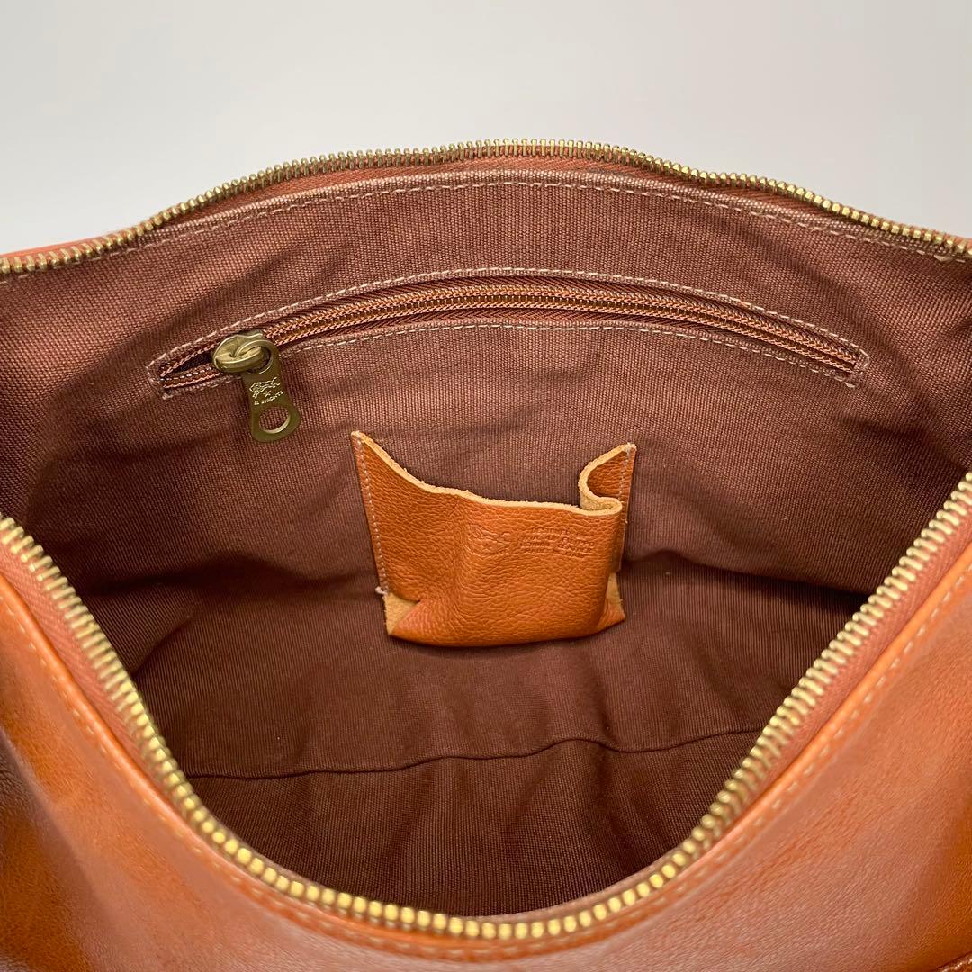 【24時間以内発送】イルビゾンテ　ショルダーバック　レザー