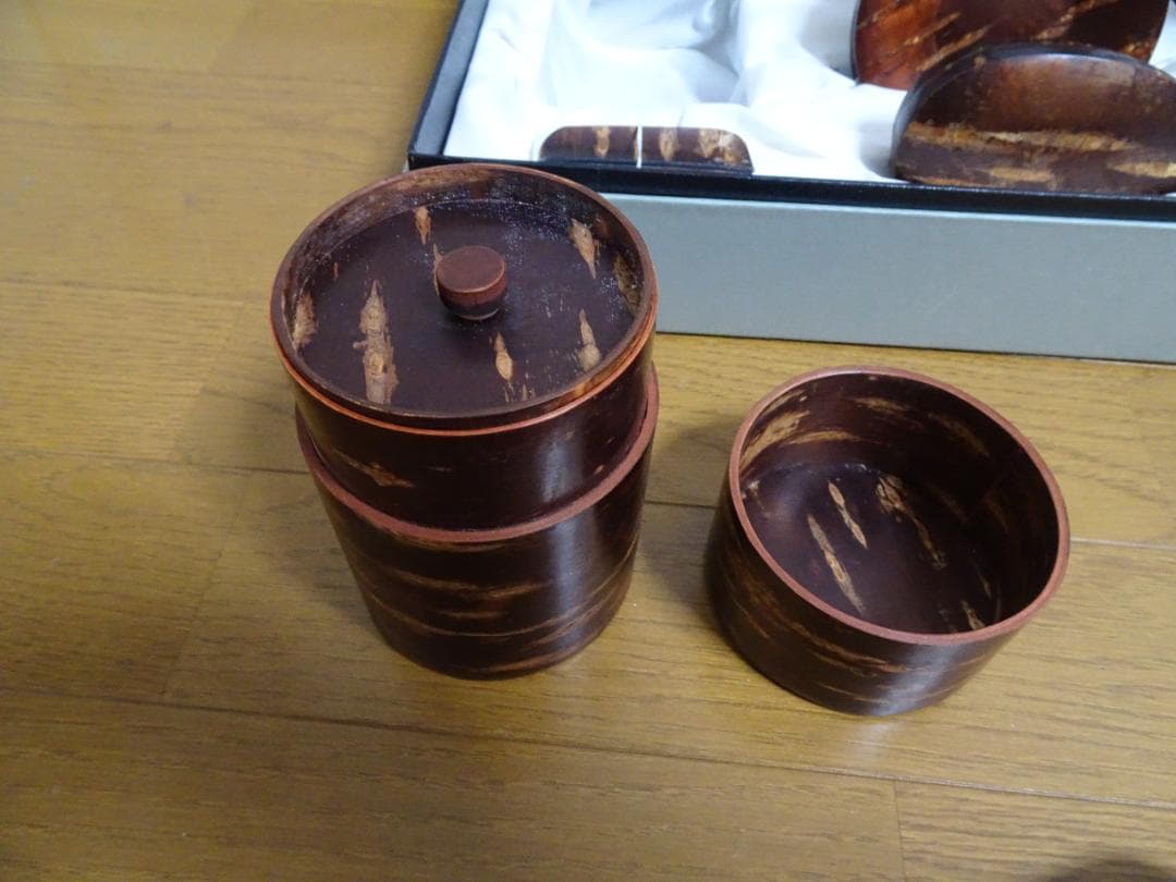まとめ売り　５種類　民芸工芸品(桜皮細工＆漆製品)　未使用　箱入 de-5