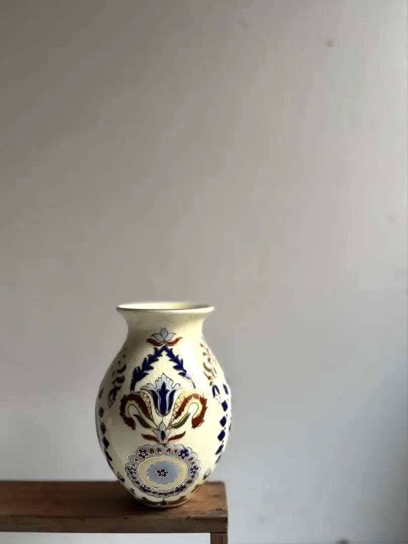 806ヴィンテージ Zsolnay ジョルナイ ハンガリー 美しい花瓶 BASE