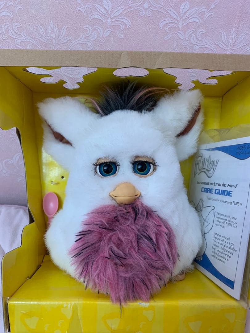 Furby 2 ファービー2 英語版・未使用美品　赤黒　パッションフルーツ