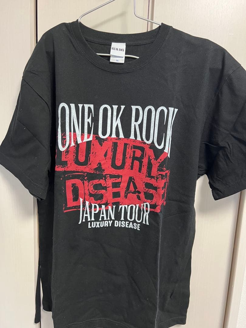 ONE OK ROCK Luxury Disease Tシャツ
