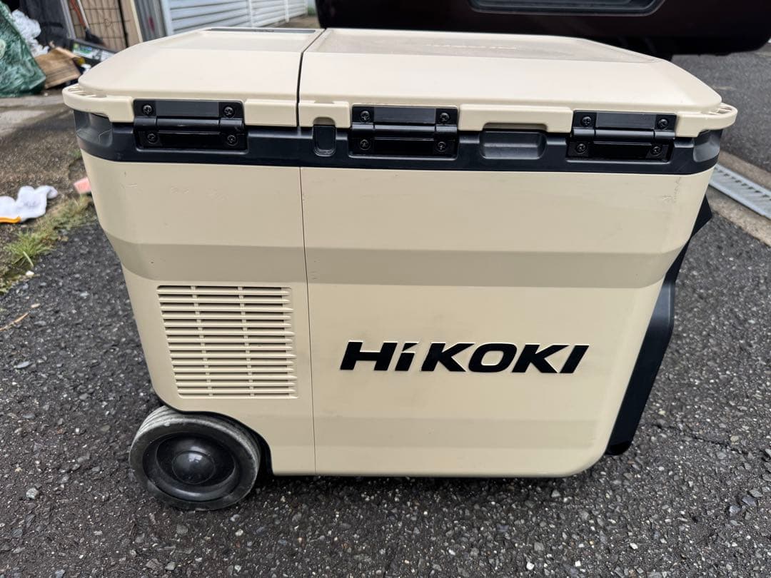 HiKOKI 冷温庫 大容量 キャスター付き　UL18DC