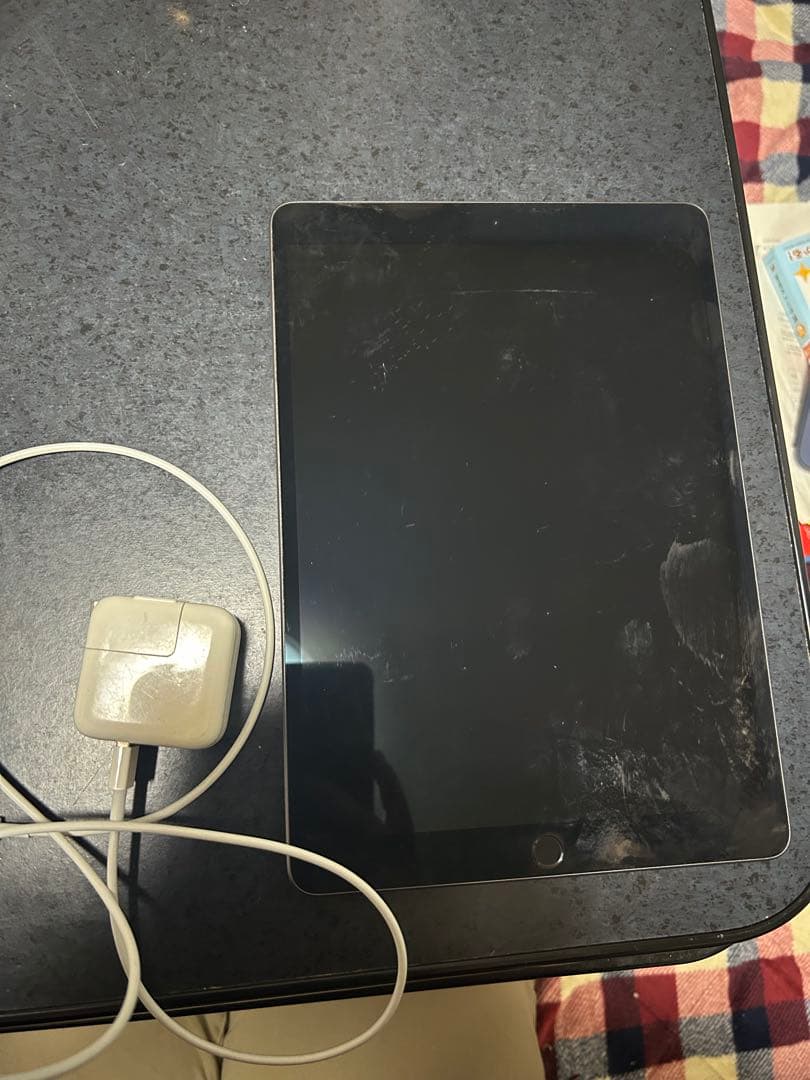 【ジャンク品】Apple iPad Air第3世代　256GB スペースグレー
