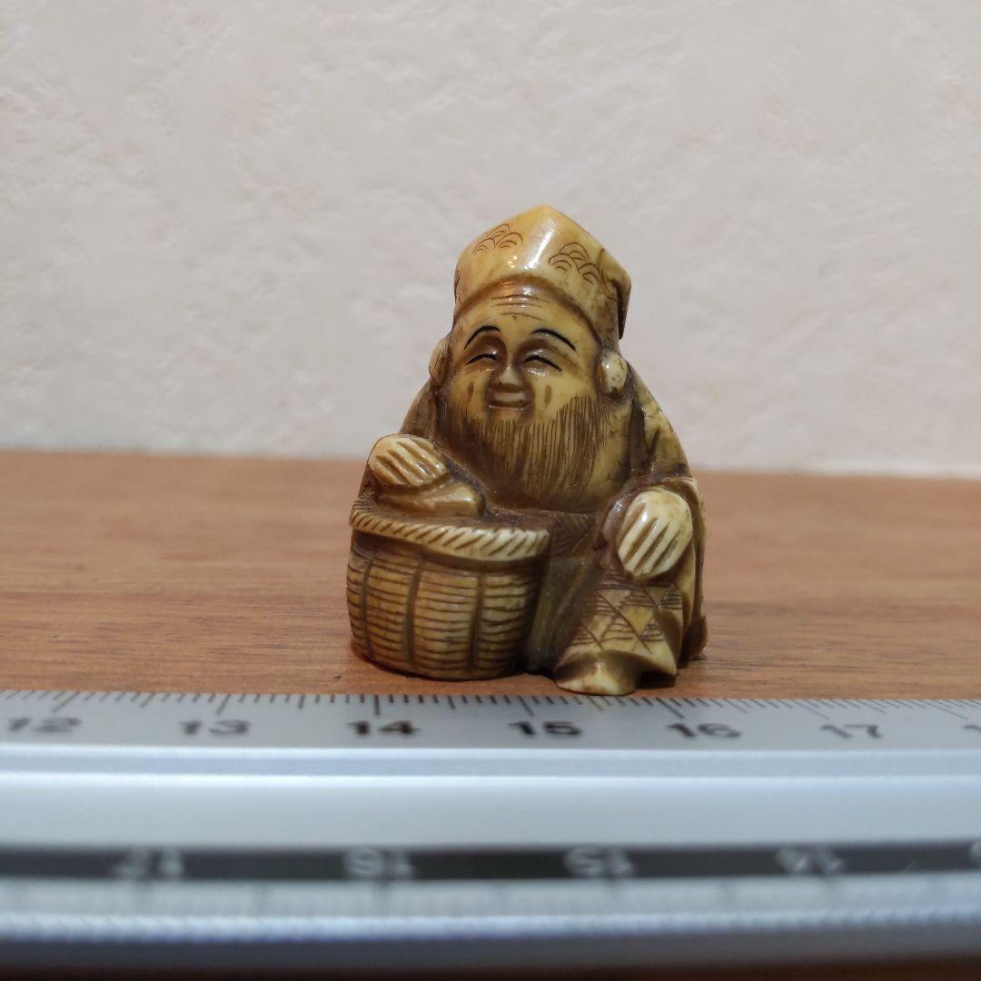 時代提物 七福神根付 天然素材 【寿老人】高さ約3.7cm 重さ約22ｇ縁起物