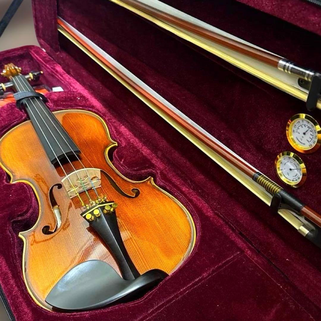 ヴァイオリン　4/4 ストラディバリウスモデル　Stradivarius