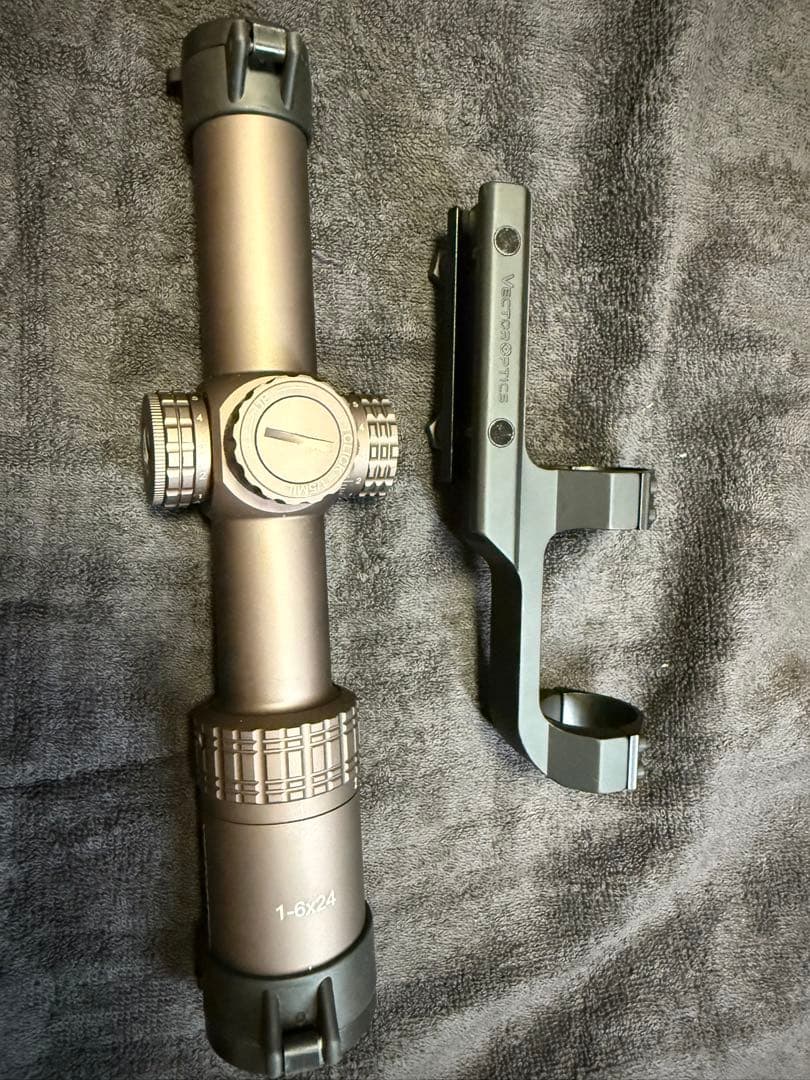 VictOptics ベクターオプティクス スコープ ブラウン 1-6x24