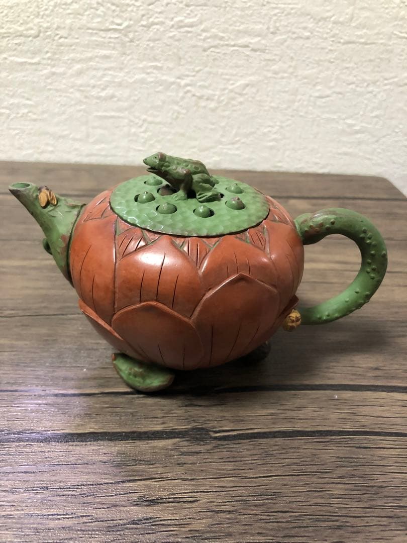 中国　紫砂　朱泥　鳥果実雕　急須　茶壷 蛙 蓮花