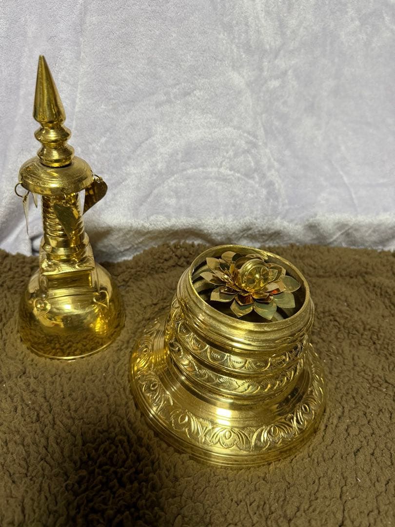 仏塔　仏舎利塔　ストゥーパ　スリランカ製　期間限定品