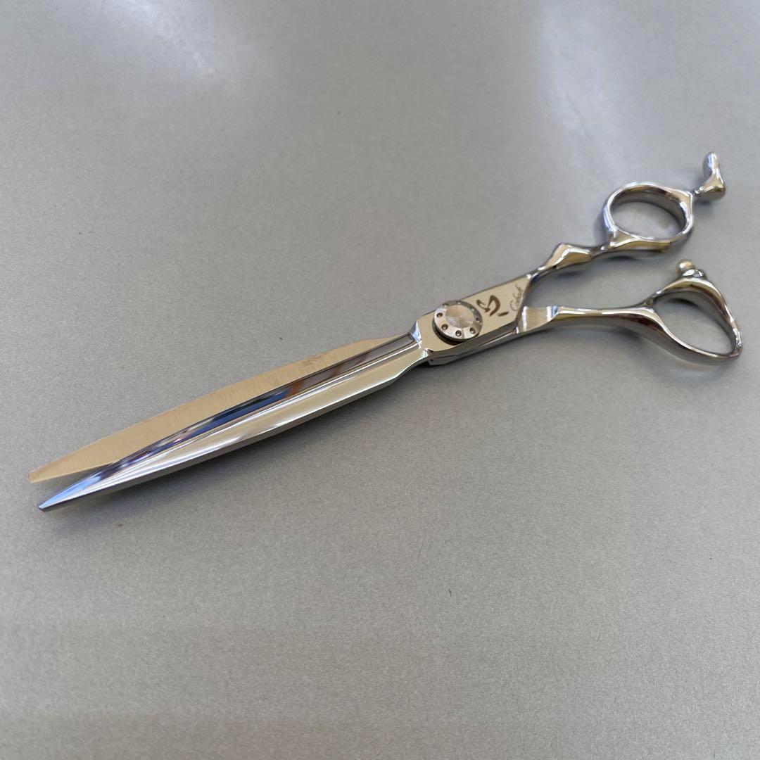 6,8インチシザー 新品 切れ味抜群 ベアリングネジ開閉スムーズさくさく切れます