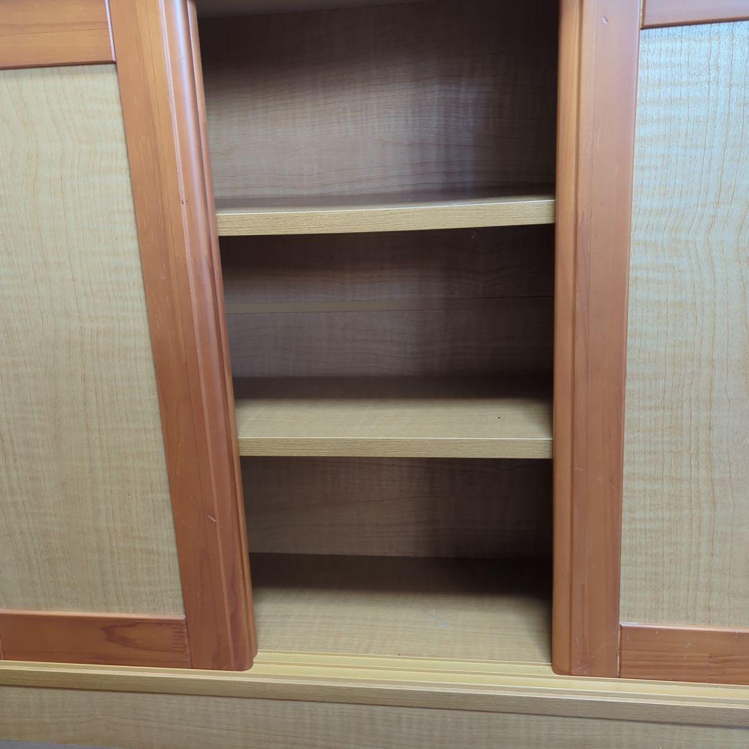 カウンター下引き戸キャビネット