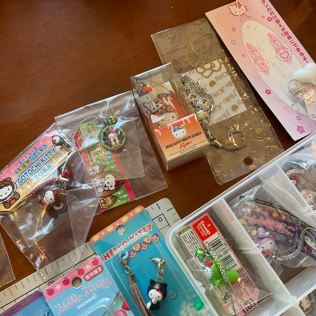 ハローキティ 90個 ご当地 キティ 根付 ストラップ まとめ売り