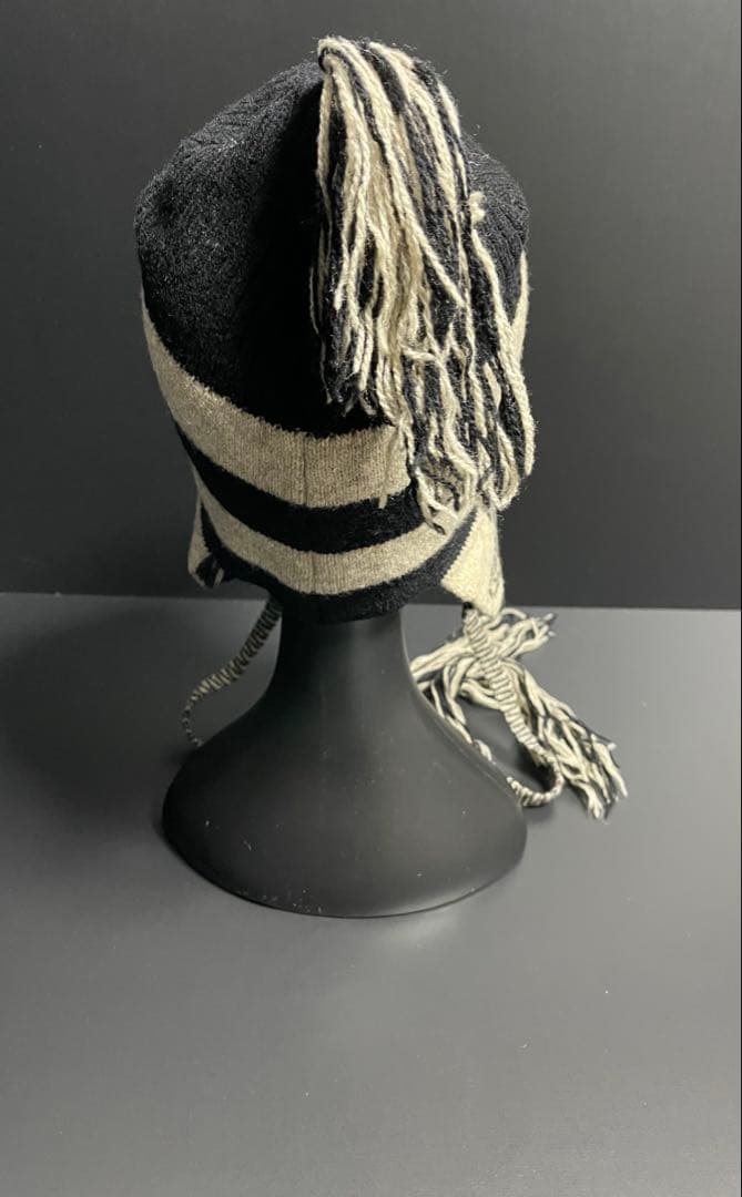 初期型★廃盤レア香椎かてぃ着用同型同色正規品★美品ヴィヴィアン耳当て付きニット帽