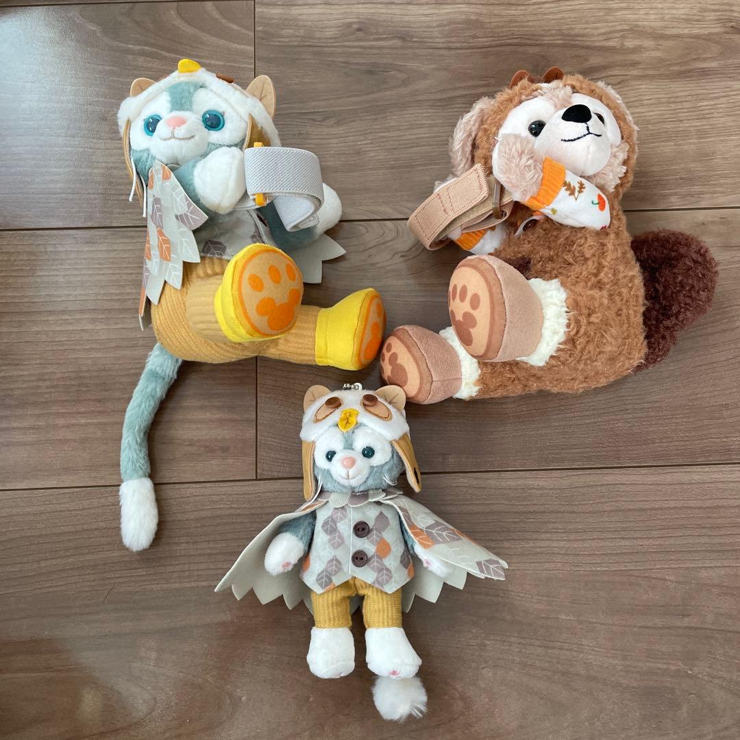 秋のぼうけん　タッセル　ぬいぐるみバッジ　ジェラトーニ　ダッフィー