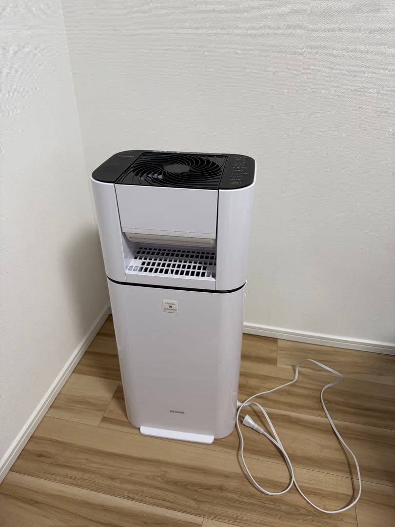 除湿機 ホワイト タッチ式操作パネル